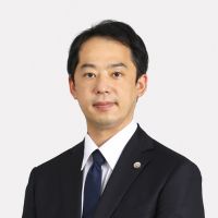 谷靖介（弁護士）
